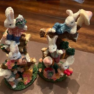 ❤️🛍So cute set of 2 bunny decor EUC ❤️